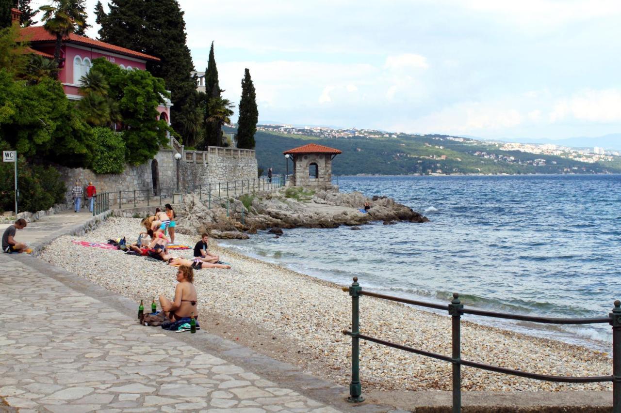 Apartments with a parking space Opatija - Pobri, Opatija - 7813 Matulji Bagian luar foto