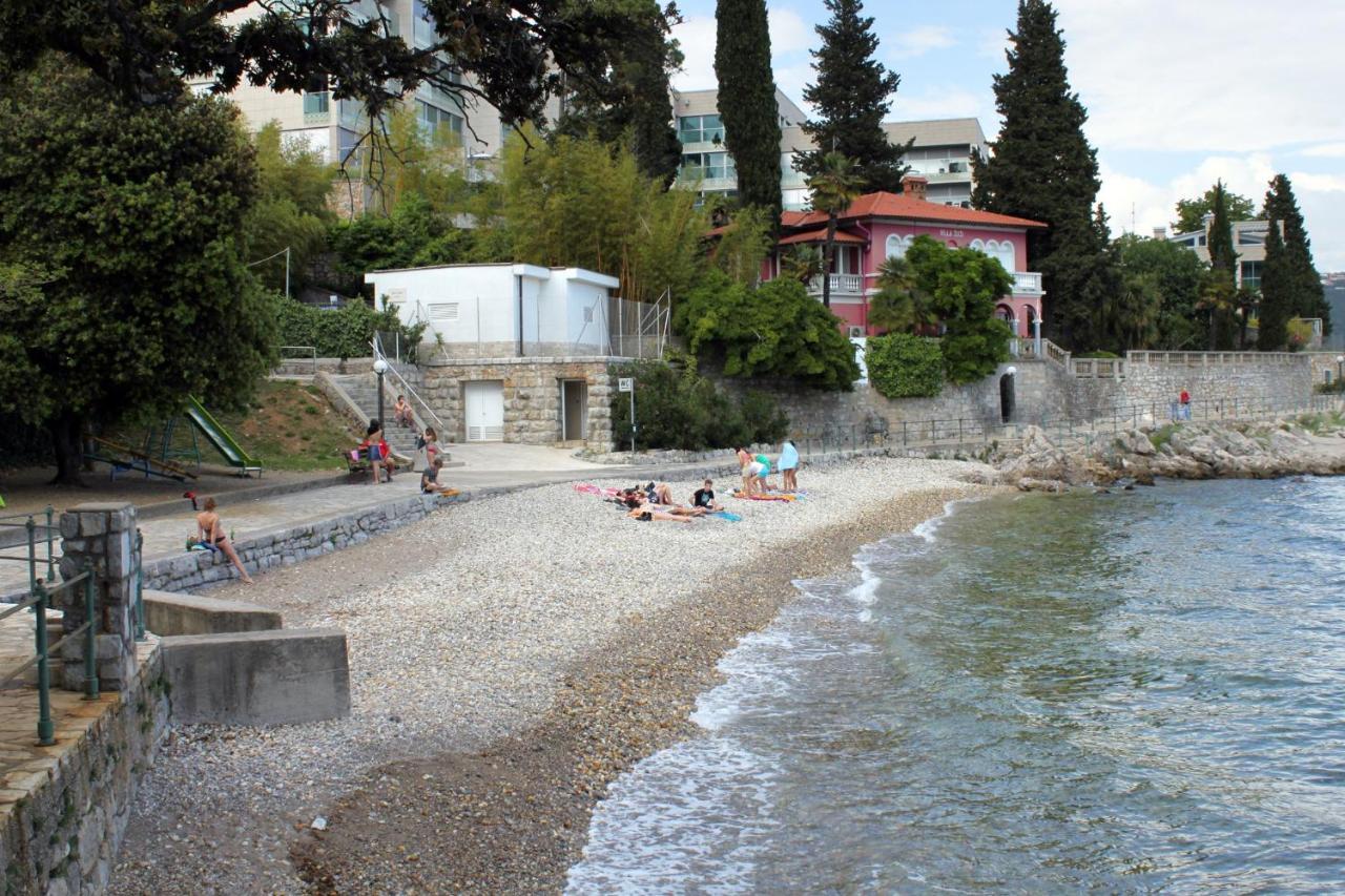 Apartments with a parking space Opatija - Pobri, Opatija - 7813 Matulji Bagian luar foto