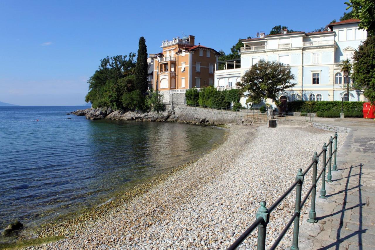 Apartments with a parking space Opatija - Pobri, Opatija - 7813 Matulji Bagian luar foto